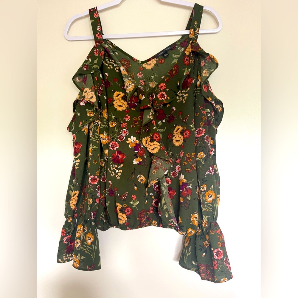 NWOT Moa Moa Boho style floral print top Sz. XL